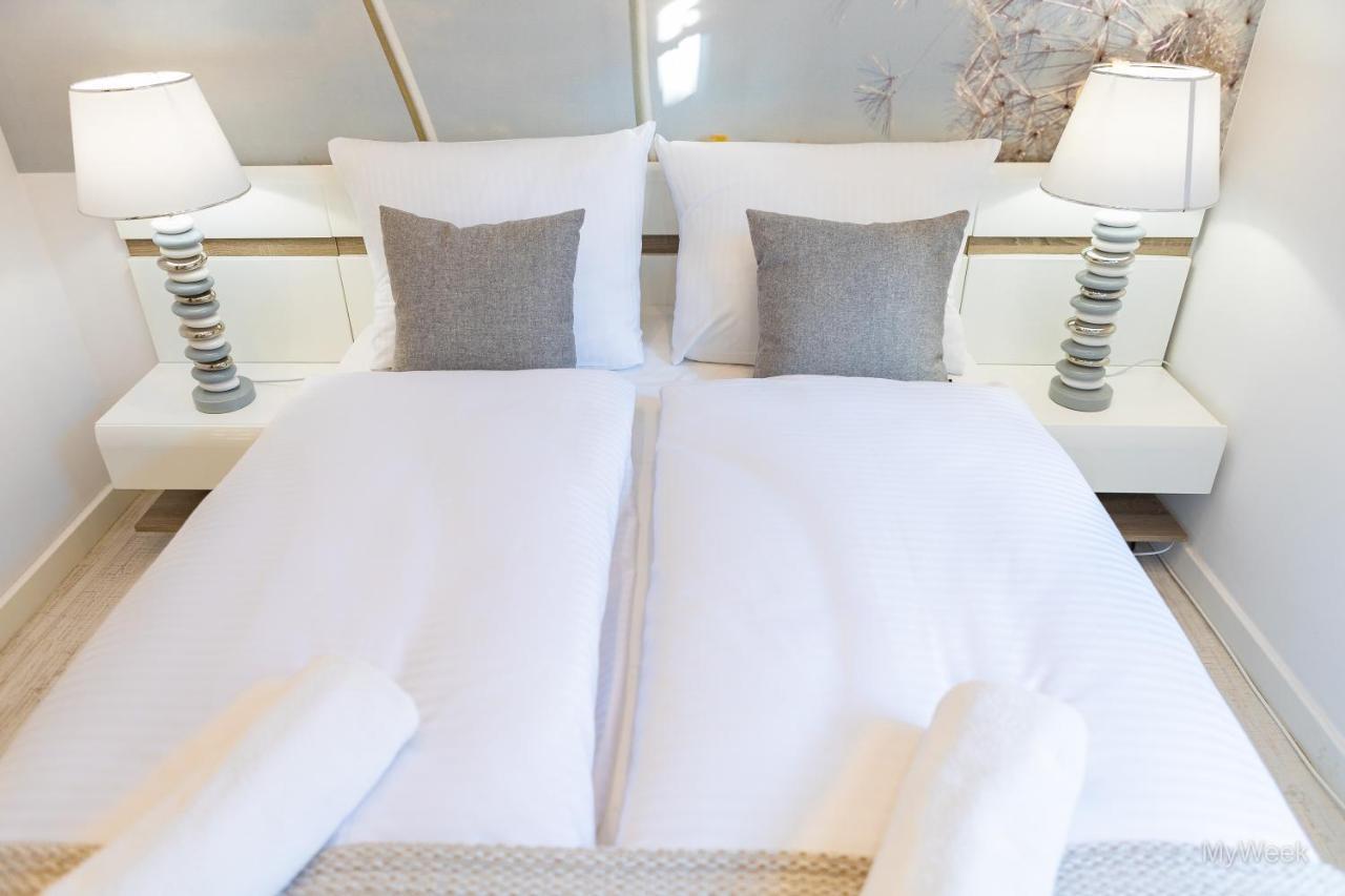 Apartament Z Historia, Klahra Myweek ล็องเดก-ซดรุย ภายนอก รูปภาพ