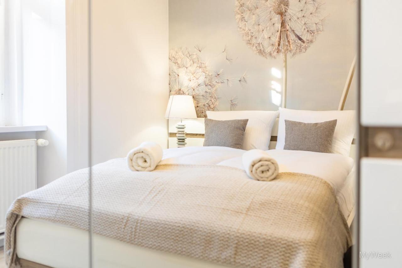 Apartament Z Historia, Klahra Myweek ล็องเดก-ซดรุย ภายนอก รูปภาพ