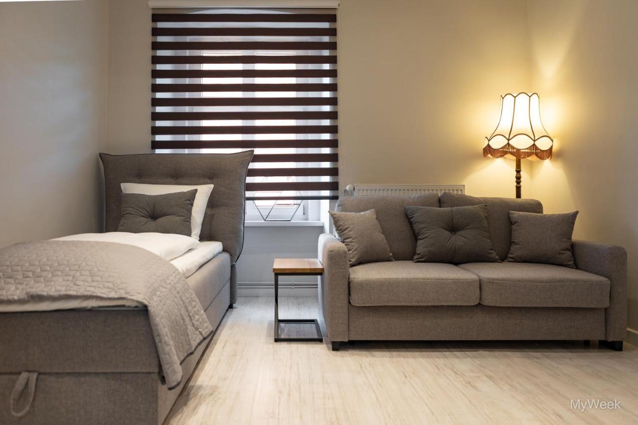 Apartament Z Historia, Klahra Myweek ล็องเดก-ซดรุย ภายนอก รูปภาพ