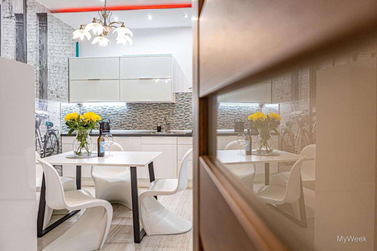 Apartament Z Historia, Klahra Myweek ล็องเดก-ซดรุย ภายนอก รูปภาพ